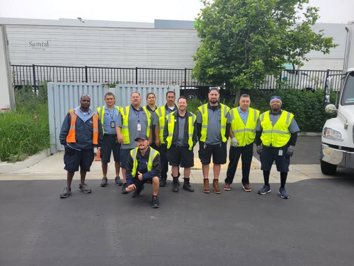 No photo description available.