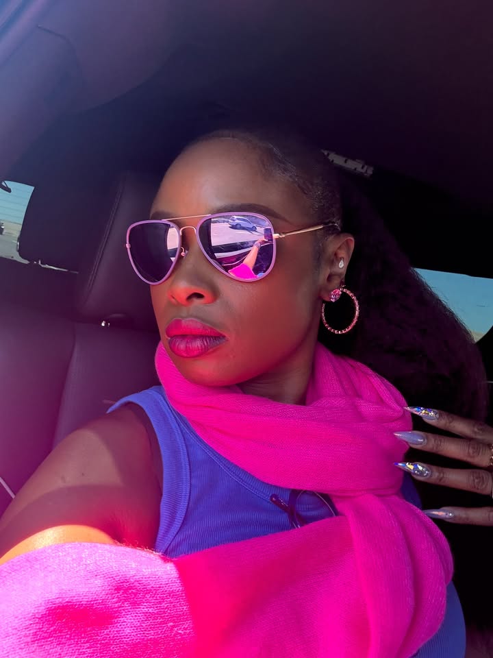 No photo description available.