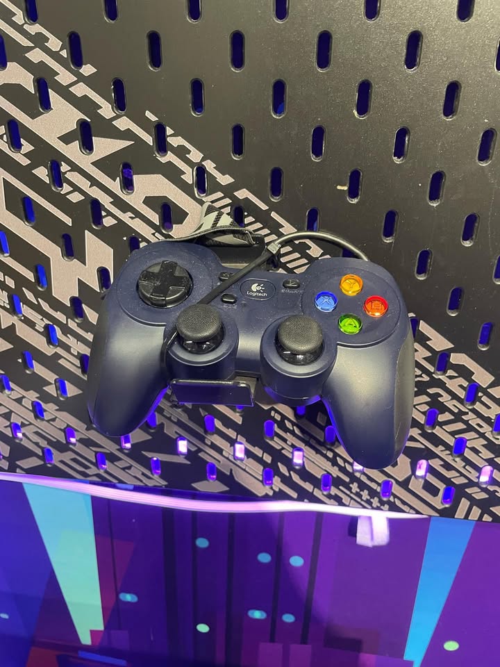 No photo description available.