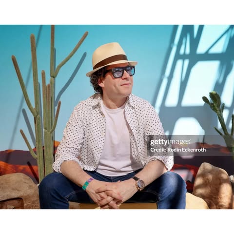 No photo description available.