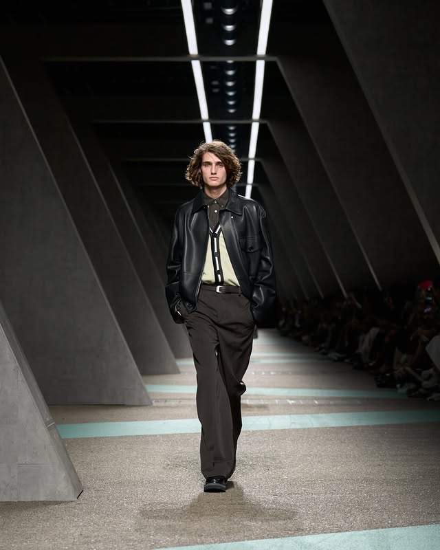 No photo description available.