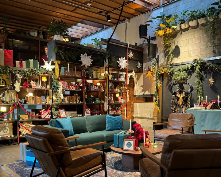 No photo description available.