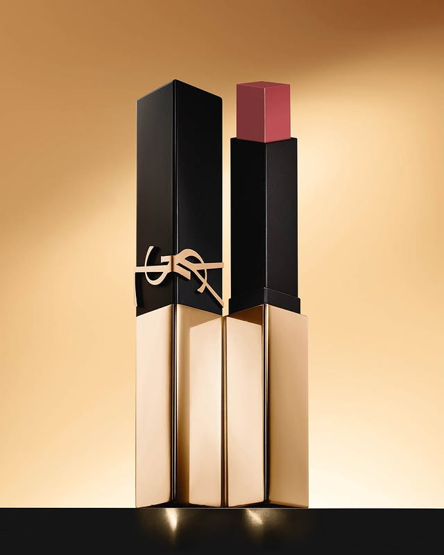 No photo description available.