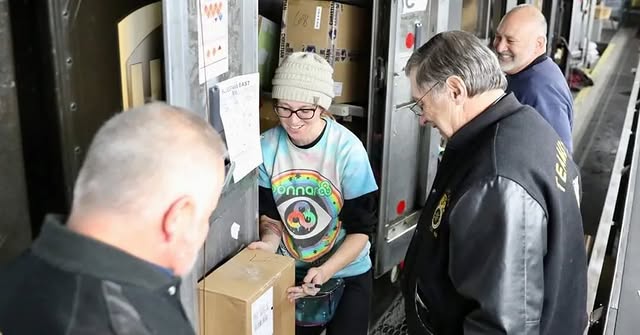 No photo description available.