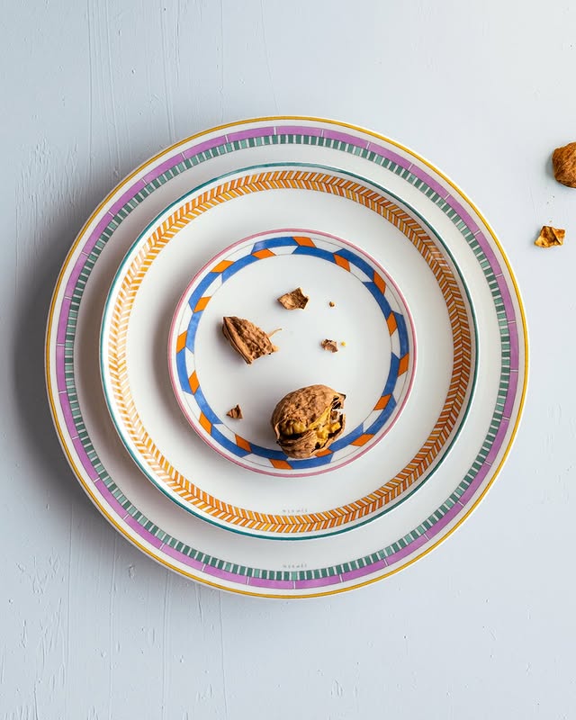 No photo description available.