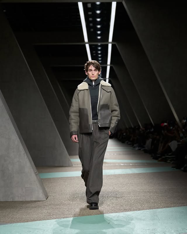 No photo description available.