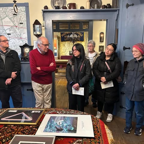 No photo description available.