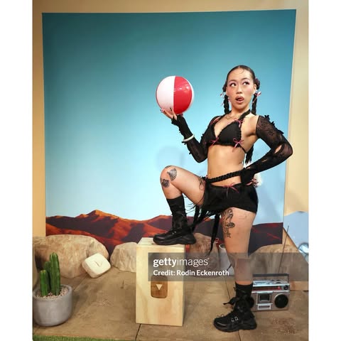 No photo description available.