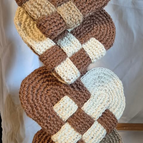 No photo description available.