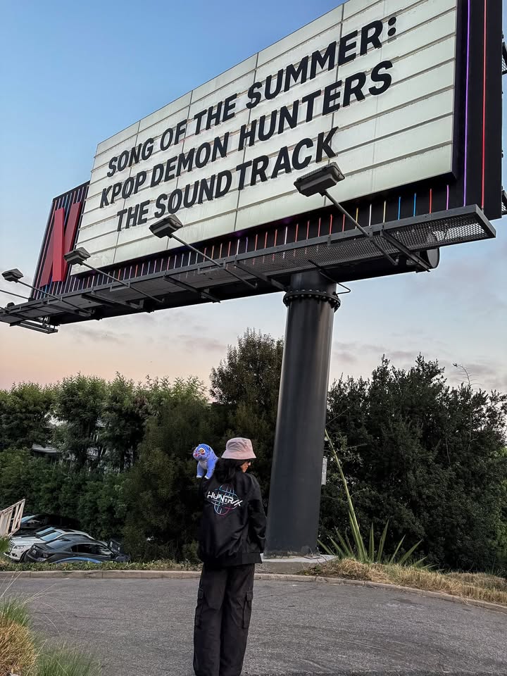 No photo description available.