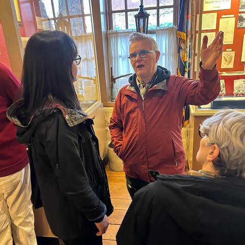 No photo description available.