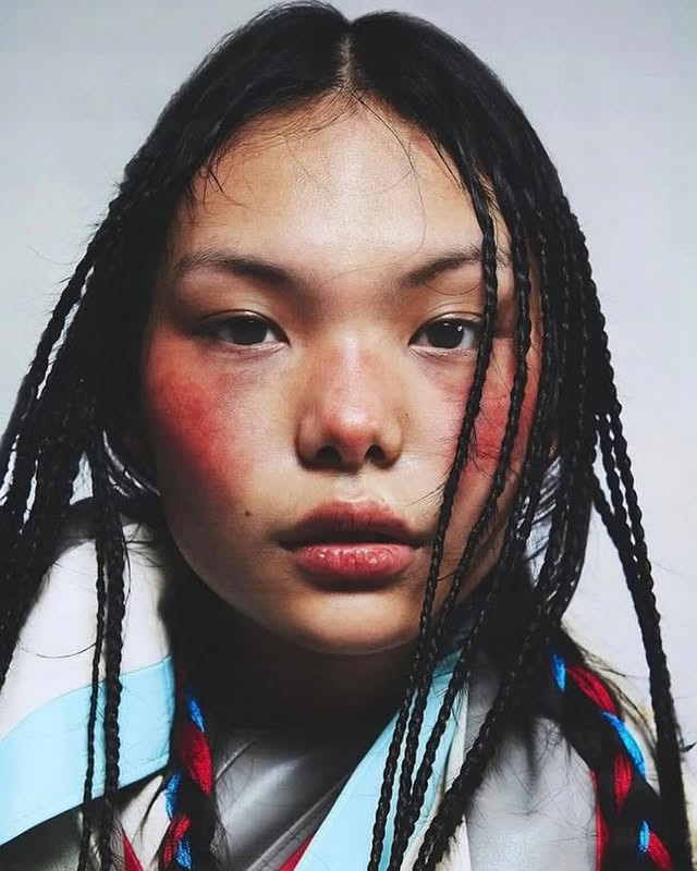 No photo description available.