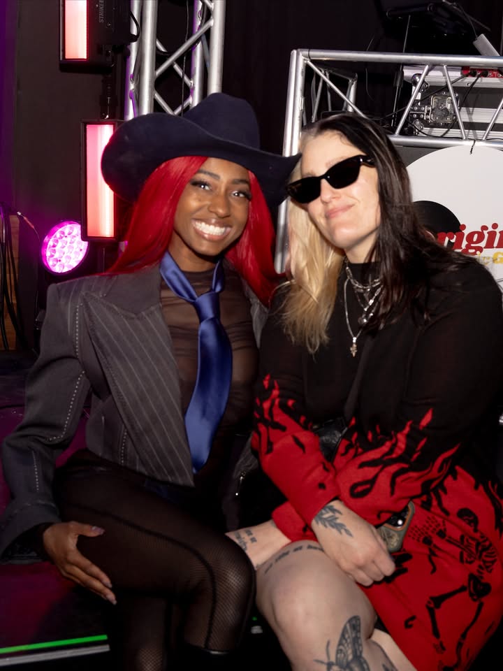 May be an image of fishnet stockings, magazine and text that says 'rigi'