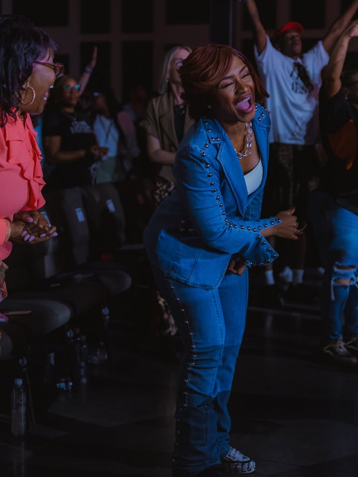 No photo description available.