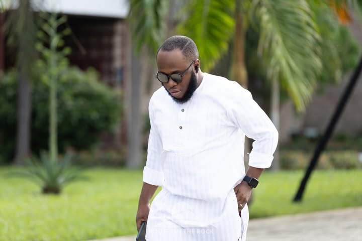 No photo description available.