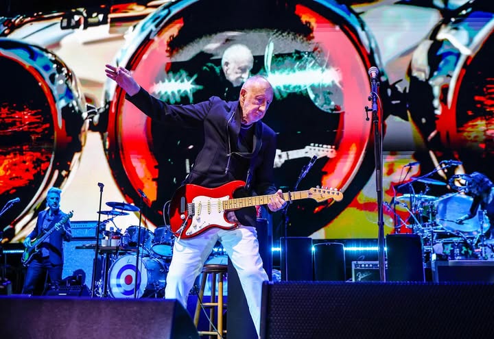 No photo description available.