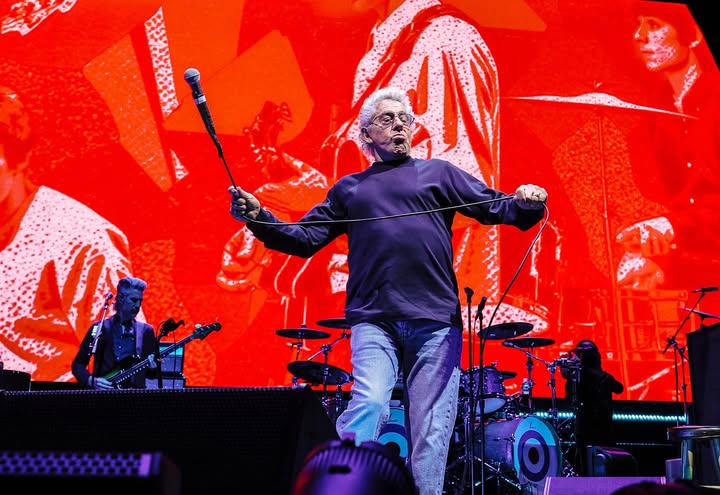 No photo description available.