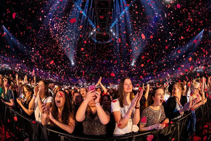 No photo description available.