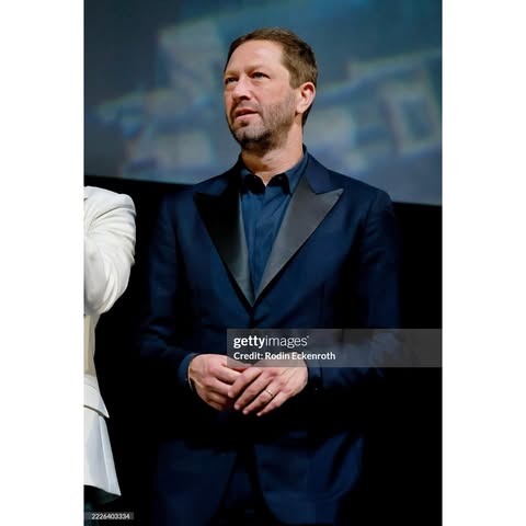 No photo description available.