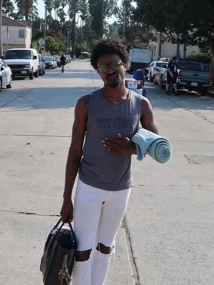 No photo description available.