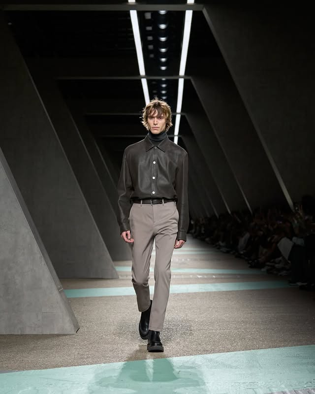 No photo description available.