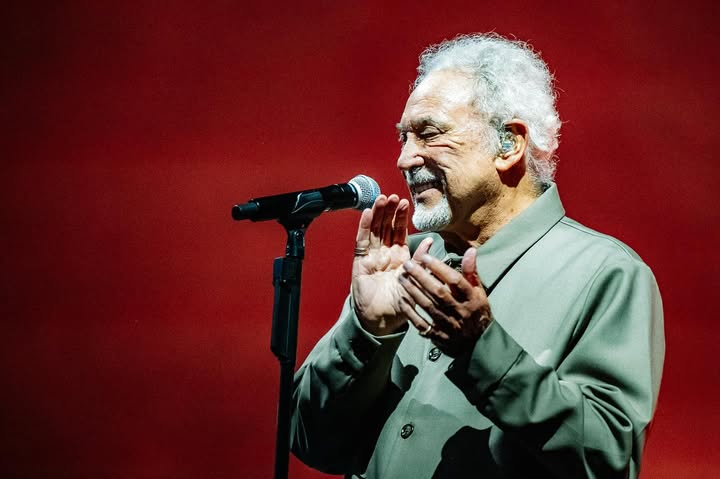 No photo description available.