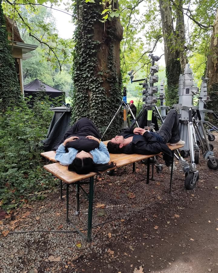 No photo description available.