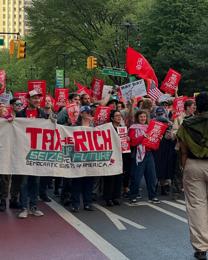 No photo description available.