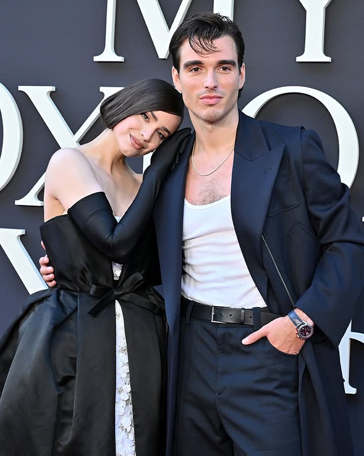 No photo description available.