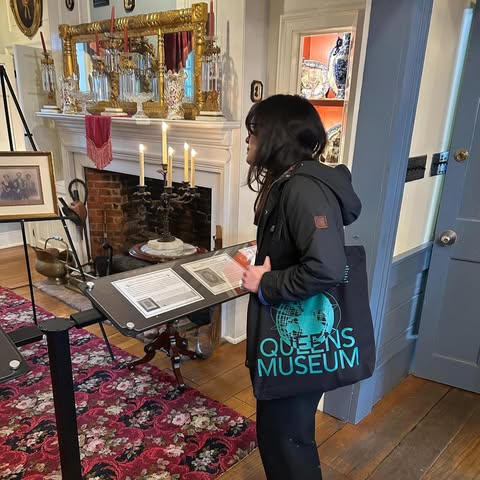 No photo description available.