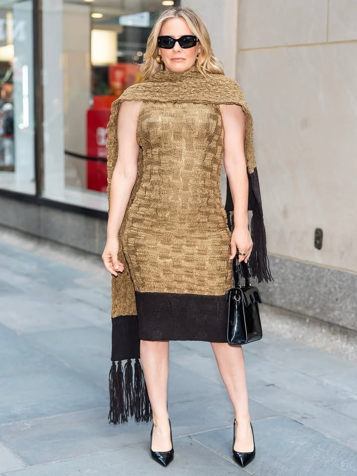 No photo description available.