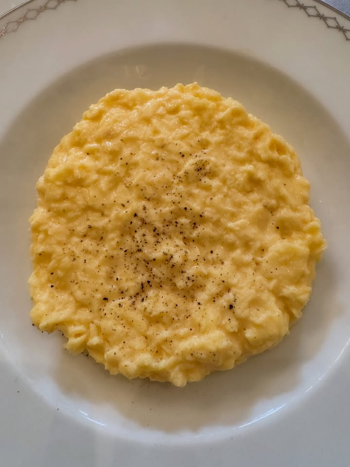 No photo description available.