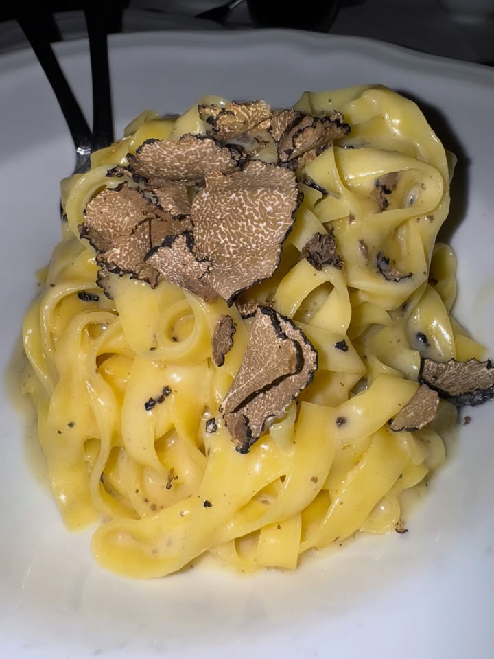 No photo description available.