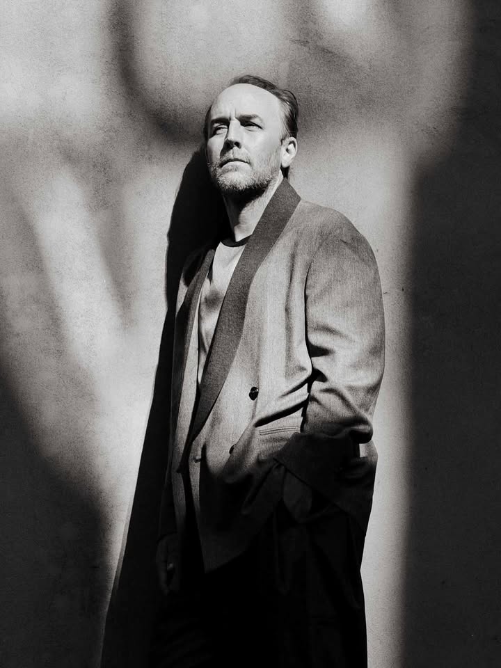 No photo description available.