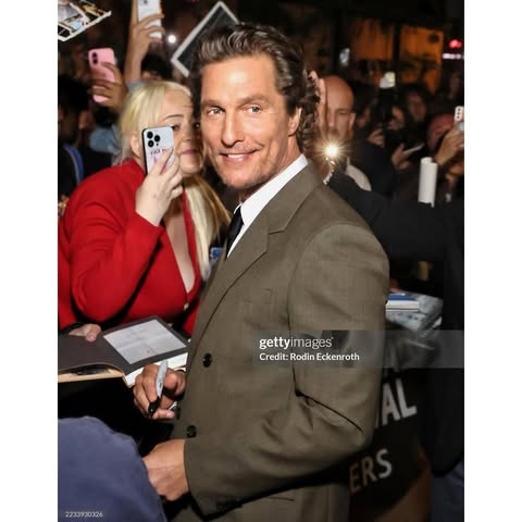 No photo description available.