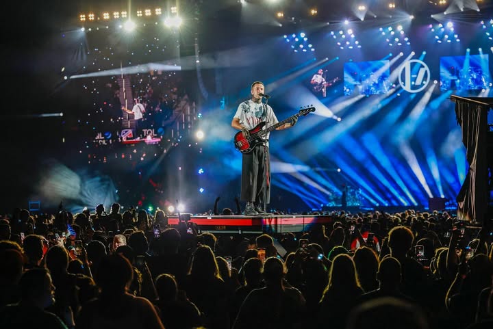 No photo description available.