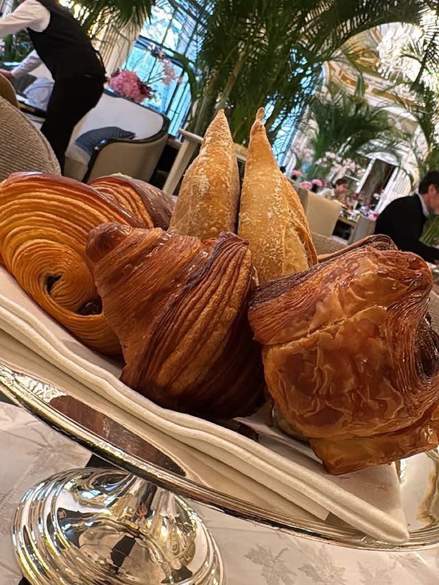 No photo description available.