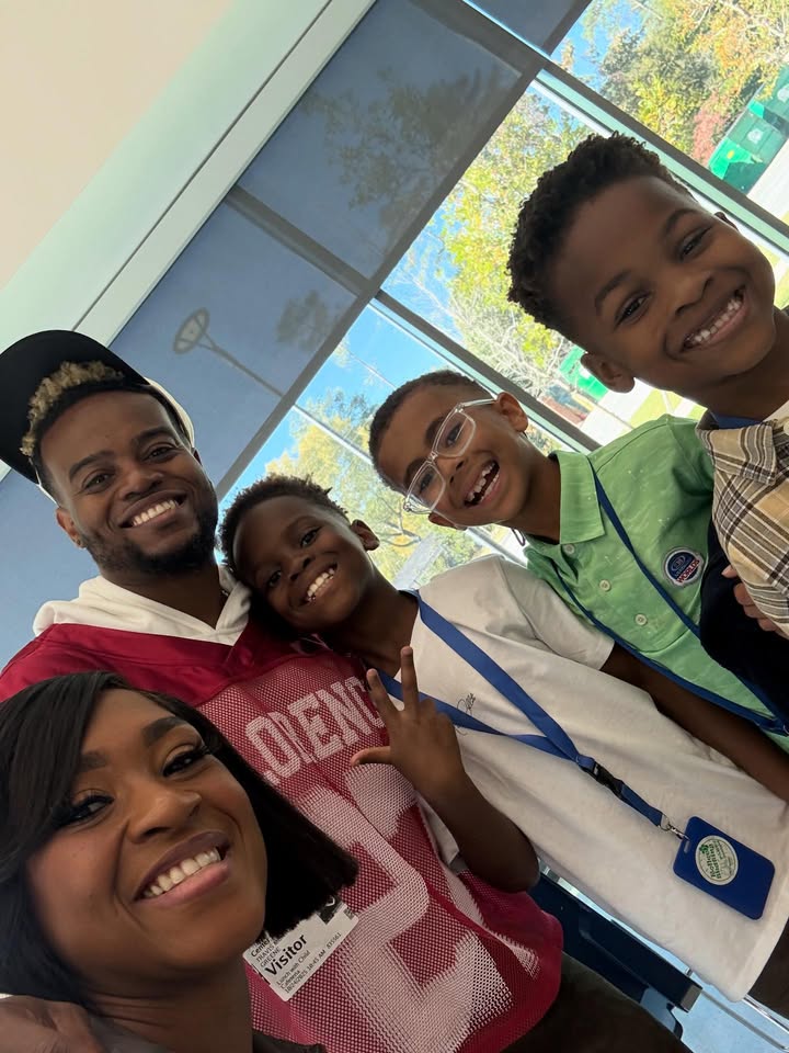 May be a selfie of one or more people and people smiling