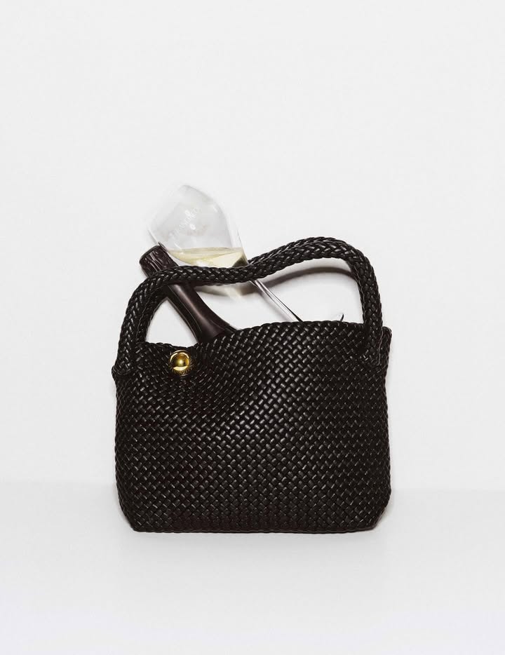 No photo description available.