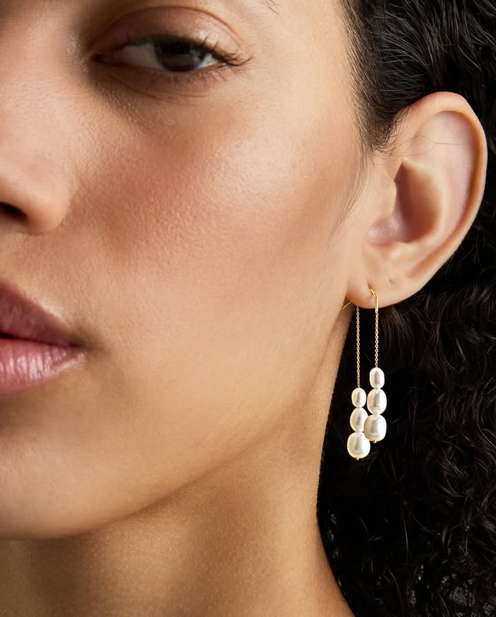 No photo description available.