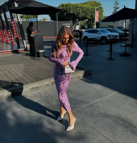 No photo description available.