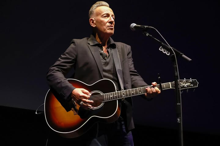 No photo description available.