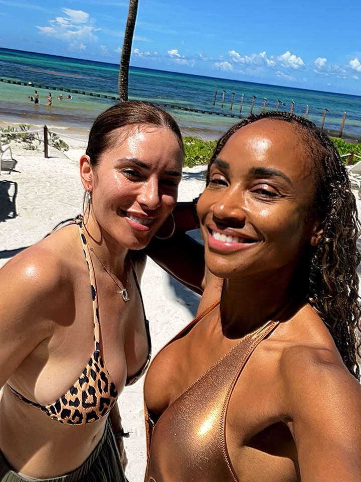 No photo description available.