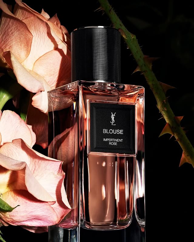 May be an image of fragrance, perfume and text that says 'O 1 BLOUSE IMPERTINENT ENT N IMP PERTIN ROSE'