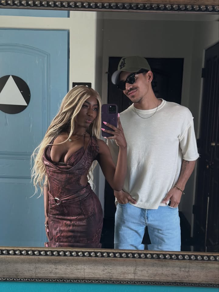 No photo description available.