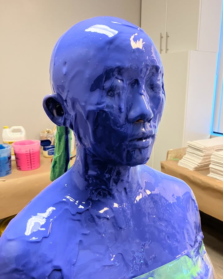 No photo description available.