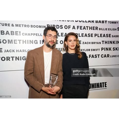 No photo description available.