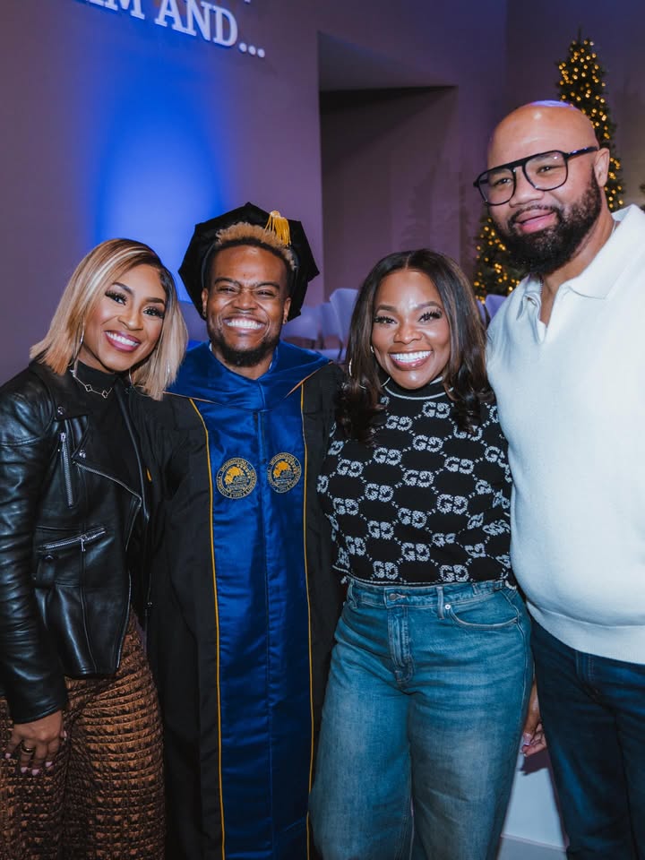 May be an image of one or more people, makeup, people smiling, people standing and text