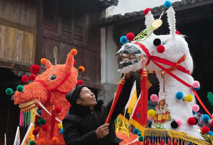 No photo description available.