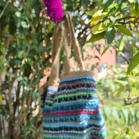 No photo description available.